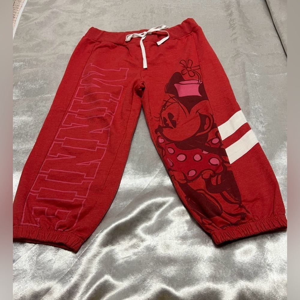 Women's Disney Parks Red Minnie Mouse Logo Capris